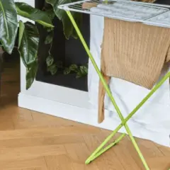 Gdzie suszyć pranie w bloku? Sprawdzone sposoby na szybkie suszenie