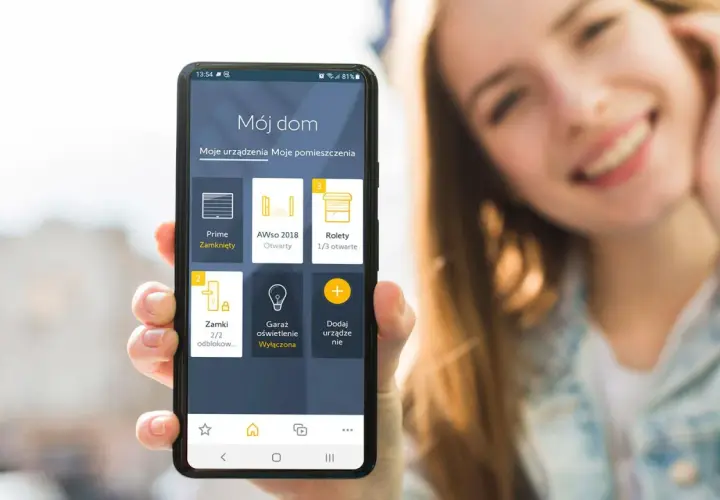 Aplikacja do otwierania bramy i zarządzania domem. Steruj roletami, zamkami i oświetleniem z telefonu.